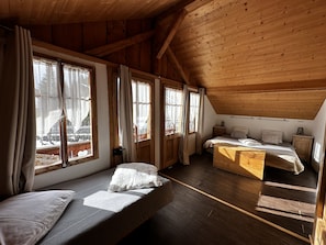 8 chambres, lit parapluie, Wi-Fi gratuit, draps fournis