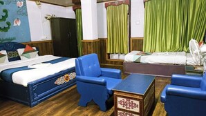 Unclassified image, 4 of 7, button - Make Holiday Hotel Snow Lion (Gangtok)