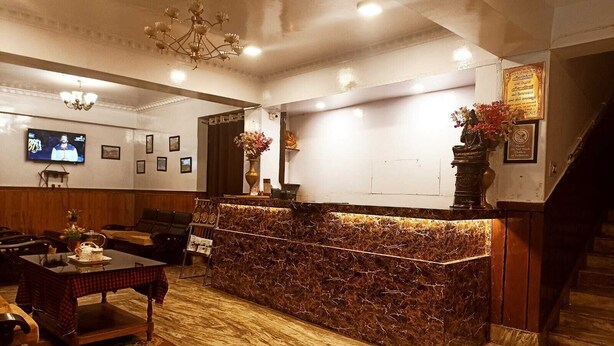 Unclassified image, 1 of 7, button - Make Holiday Hotel Snow Lion (Gangtok)