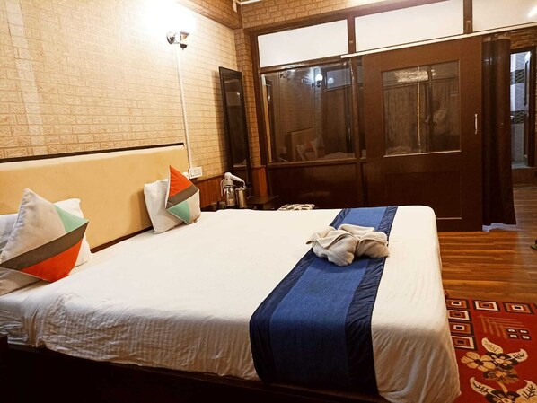 Twin Room | Free WiFi