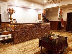 Reception - Make Holiday Hotel Snow Lion (Gangtok)