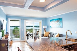 Interior - Bay Dreamer - Sunset Paradise & Coastal Dream (Tampa)
