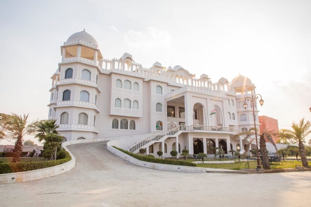 2 Star Hotels