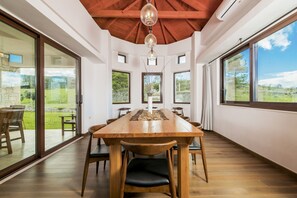 Superior Villa | Private kitchen | Full-sized fridge, microwave, oven, stovetop - Wild Fig Retreat (Zakynthos)