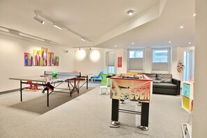 Spielezimmer