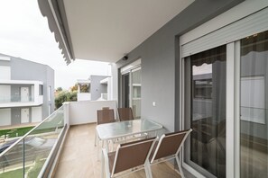 Outdoor dining - Roxani -one-bedroom Apartment (Kavala)