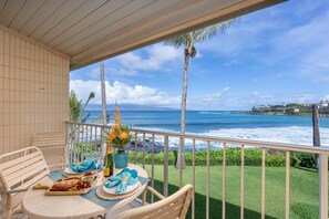 Studio | Outdoor dining