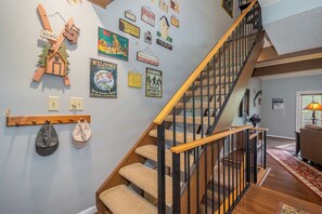 Studio (3 Bedrooms) | Property amenity