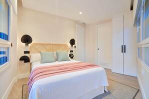 1 chambre, fer et planche à repasser, accès à Internet, literie fournie