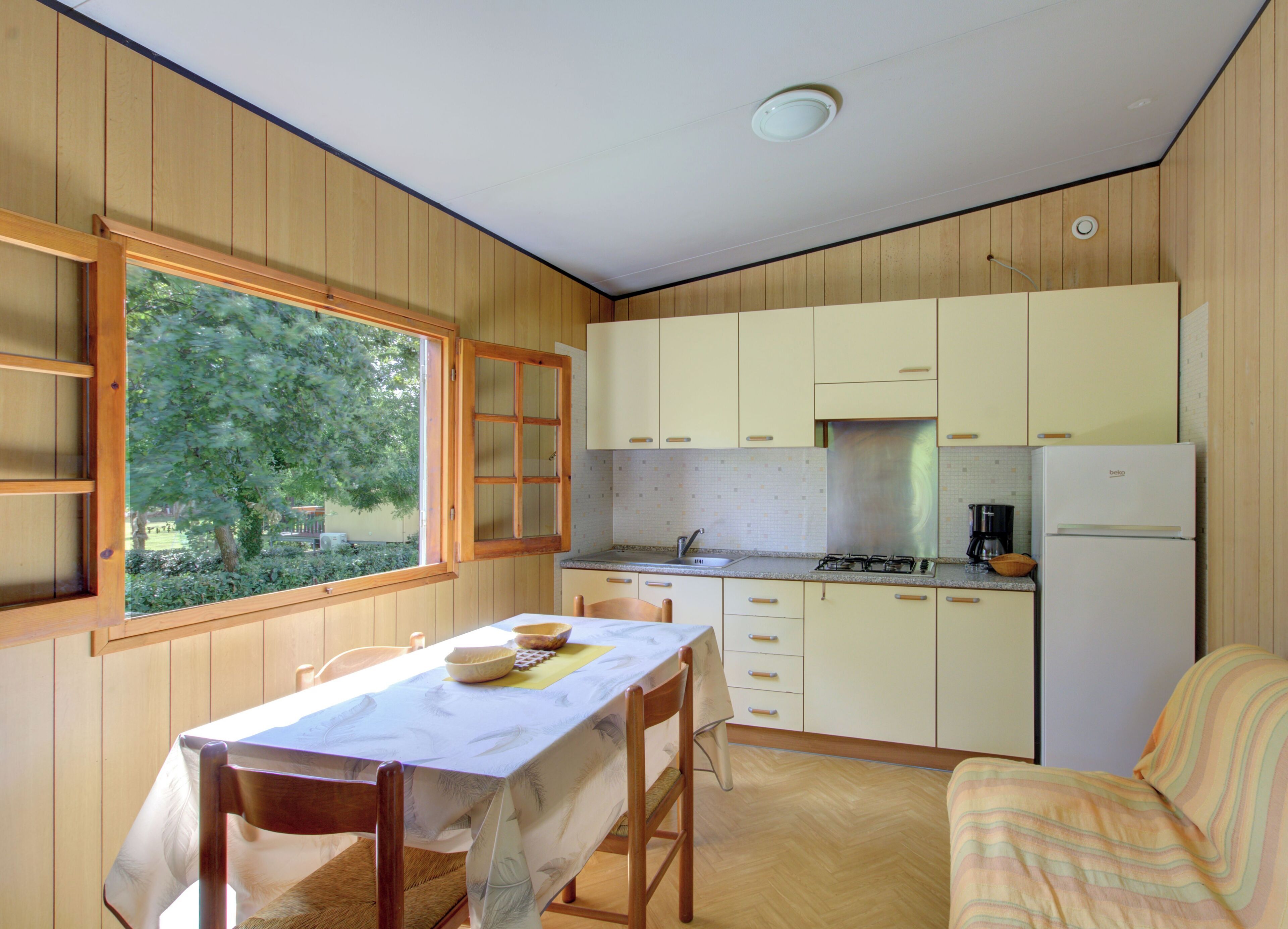 Fridge, microwave, stovetop, toaster