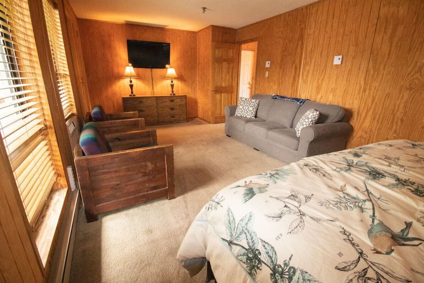 2 bedrooms, WiFi (free)