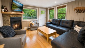 Unclassified image, 5 of 32, button - Townhome Near Slopes Village Gated Parking Wi-Fi (Snowshoe)