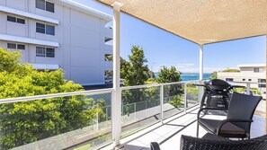 Property grounds - Portofino, 2,7 Laman St - Beautifully styled unit on first floor with stunning views, Air con, Wi-Fi and close to town (Nelson Bay)