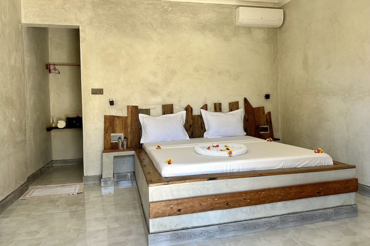 Chambre Double, vue jardin | Draps fournis
