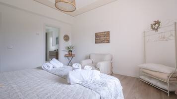 2 Schlafzimmer, BĂŒgeleisen/BĂŒgelbrett, kostenloses WLAN, BettwĂ€sche