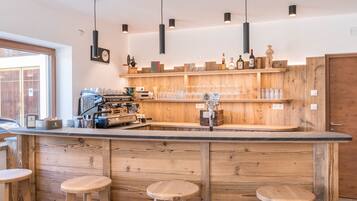 Bar (in der Unterkunft)