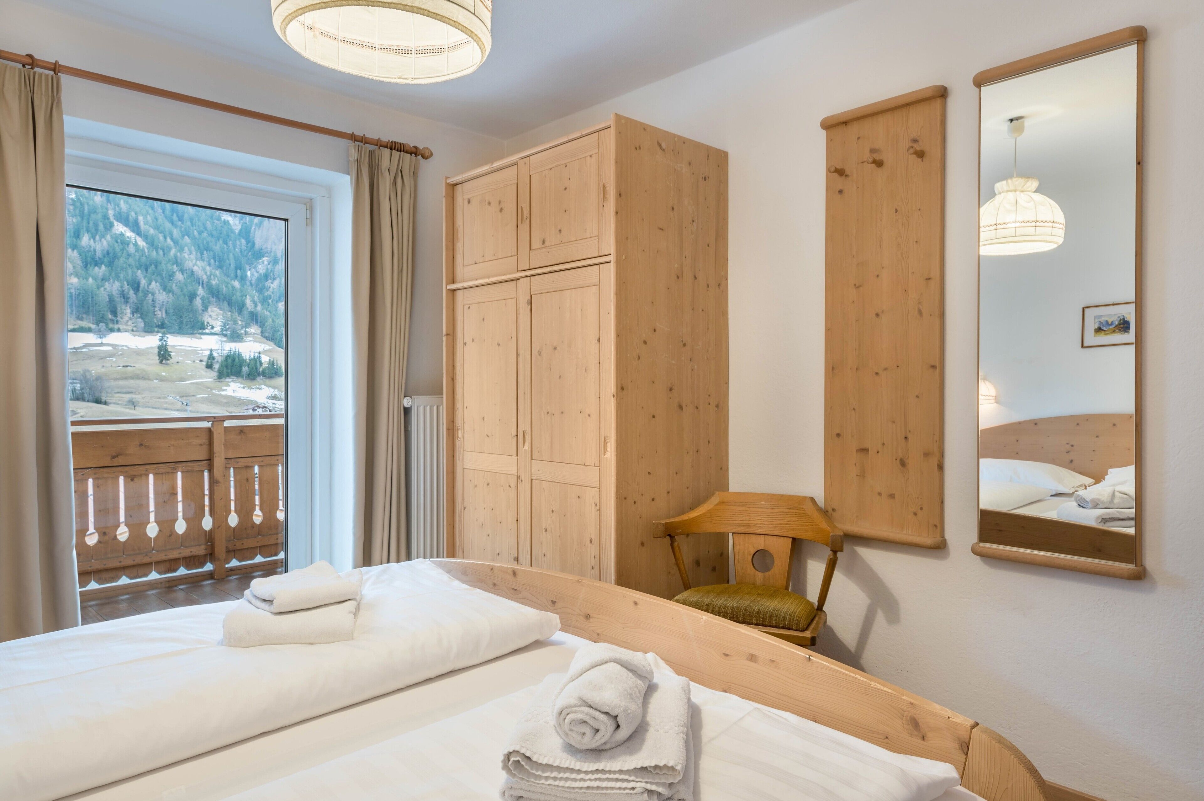 3 bedrooms, free WiFi, bed sheets