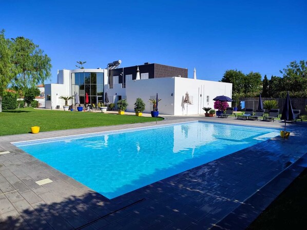 室外泳池、暖水池