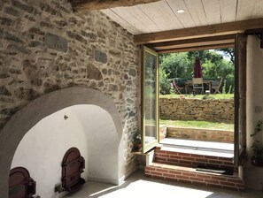 Interior - Renovated wine cellar and outbuilding in the heart of nature (Villetritouls)