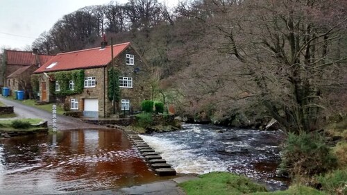 2: Lapwing Sleeps 4 (2 Bedrooms)