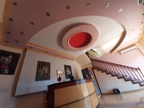 Reception - Hotel Number One (Gjirokastër)
