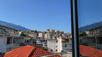 Triple Room with Extra Bed and Balcony | 客房景觀