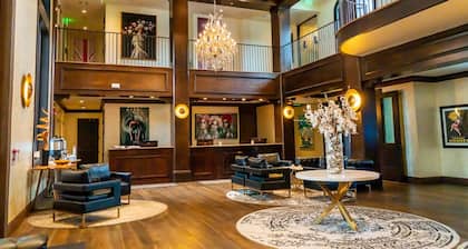 Gorgeous Condo in the Bellasera Resort, Snow Birds Welcome, Monthly Discounts