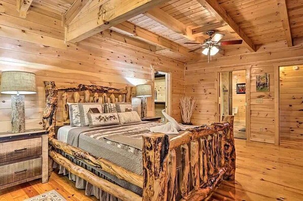 2 bedrooms, iron/ironing board, WiFi (free), bed sheets - Lux cabin Waterfall, Breathtaking Views & Hot Tub! (Sevierville)