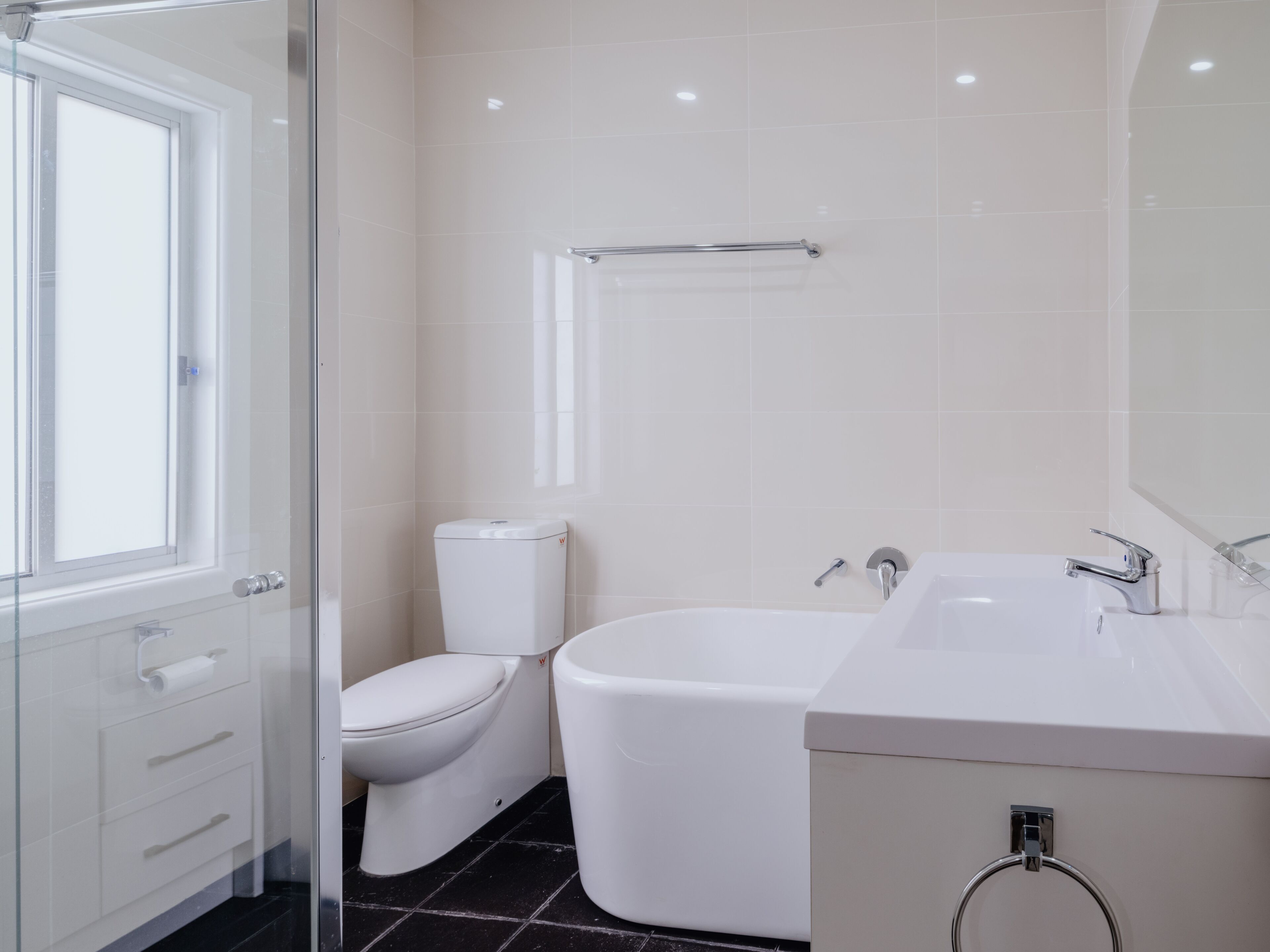 Bathtub