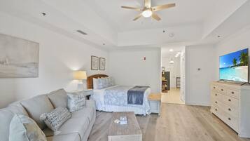 1 bedroom, iron/ironing board, free WiFi, bed sheets