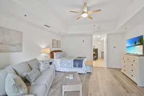 1 slaapkamer, een strijkplank/strijkijzer, gratis wifi, beddengoed