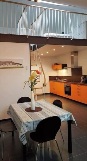 Dining - L'appart 2 de Marie, 2 minutes from Equihen Plage beach:) 2 to 6 people (Équihen-Plage)