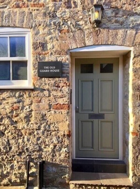 تفاصيل الفندق من الخارج