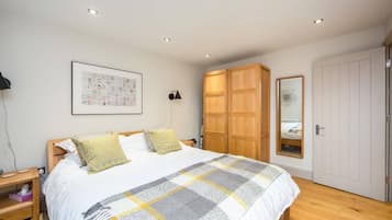 2 chambres, fer et planche Ă repasser, Wi-Fi, draps fournis