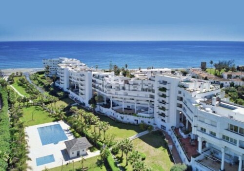 Spectacular,  luxurious apartment near the beach