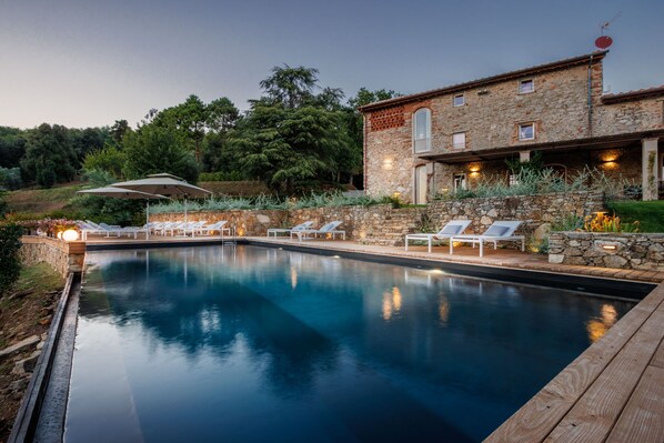 Pool - VILLA GIOMA-Charming rustic just restored with private panoramic infinity pool (Lucca)