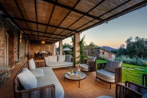 Outdoor dining - VILLA GIOMA-Charming rustic just restored with private panoramic infinity pool (Lucca)