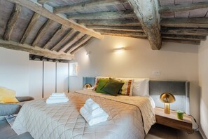 6 camere, una cassaforte in camera, culla da viaggio, Wi-Fi gratuito