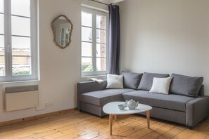 Televisie en een open haard