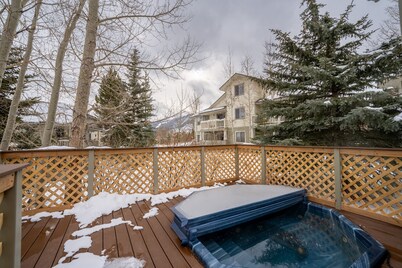 Frisco Condo w/ Private Balcony & Minutes to World-Class Skiing!