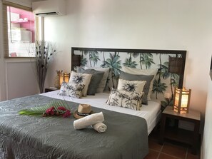 1 bedroom, in-room safe, desk, iron/ironing board - Anse des rochers, very pretty "Bamboo" studio 30 meters from the beach. (Saint Francois)