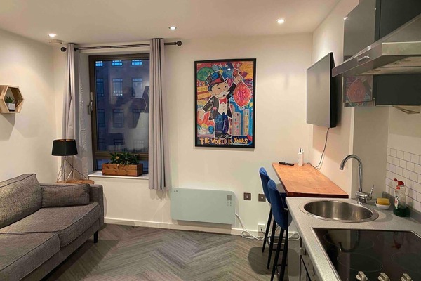 Apartment | Private kitchen | Fridge, microwave, oven, stovetop