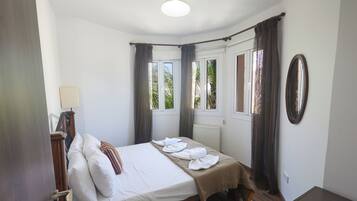 Villa, 3 Bedrooms, Private Pool, Garden View | 3 bedrooms