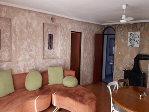 Apartment (Two Bedroom Apartment with Terrace an) | Dining room - Apartment Marijana (Obrovac)