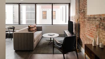 Appartement Classique, 1 chambre (Self Check-in with Virtual Front Desk) | Coin séjour | Télévision à écran plat de 50 pouces avec chaßnes numériques, télévision