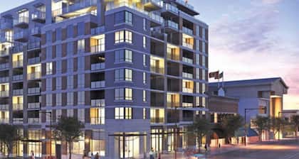 1BD Downtown Vancouver Condo with Free Parking