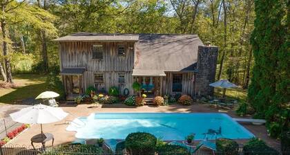Modern Cabin With Pool Near Nashville!