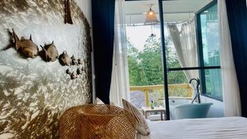 Sweet Farmer (Twin Bed) | Free minibar, individually decorated, individually furnished, desk