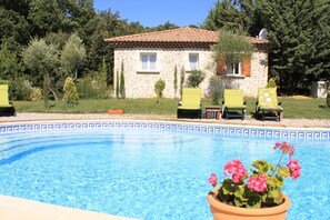 Utomhuspool