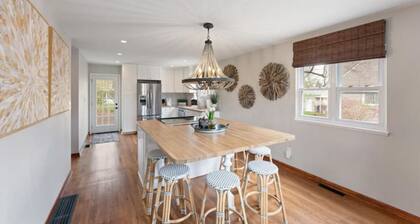 Light & Bright 4 Bed Hot Tub Patio Private Parking and Yard Near OSU